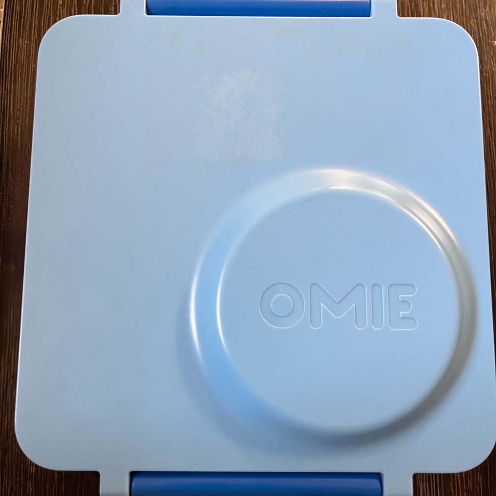 Blue Omie Lunch Box